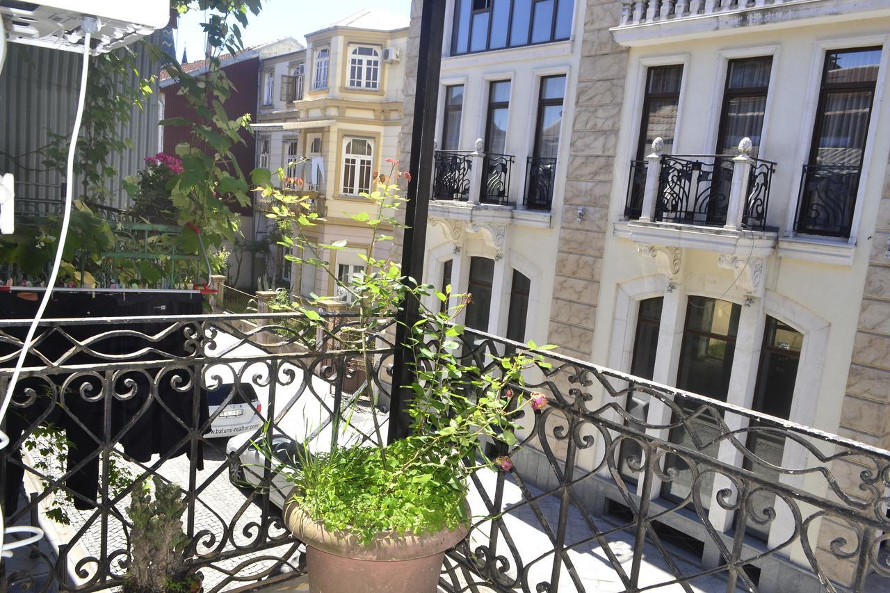 Ferienwohnung Old Batumi Exterior foto